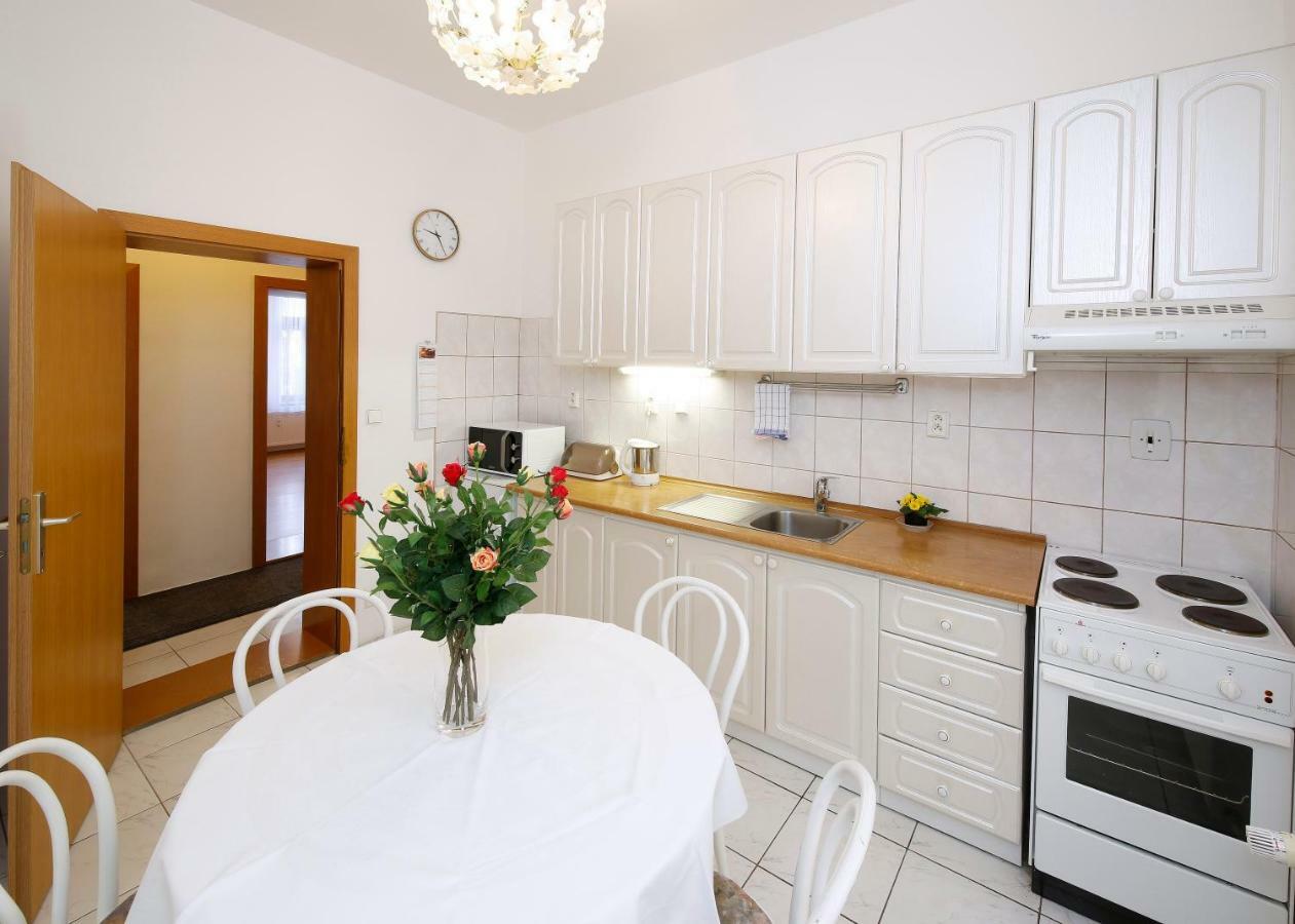 Apartman Moravska カルロヴィ・ヴァリ エクステリア 写真